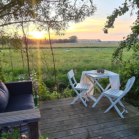 Bed & Breakfast Cherry Schoonrewoerd