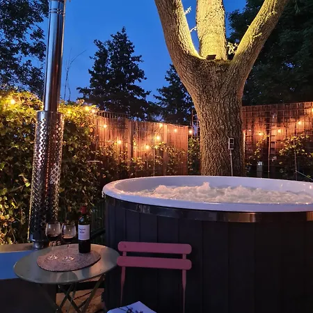 Bed & Breakfast Cherry